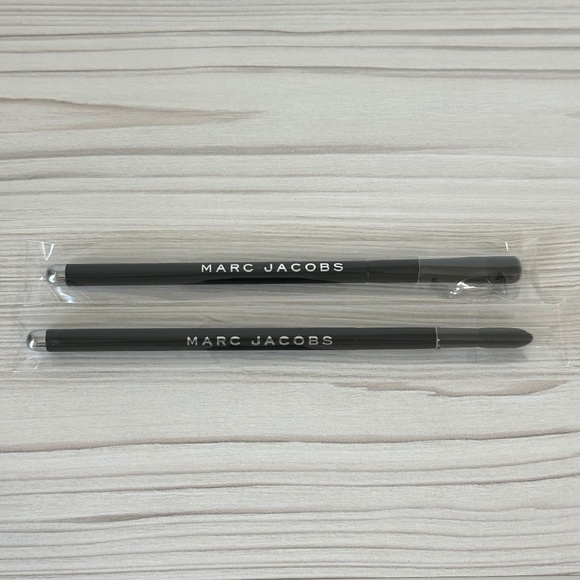 New Marc Jacobs Make Up Brush Bundle x2 - Picture 2 of 8